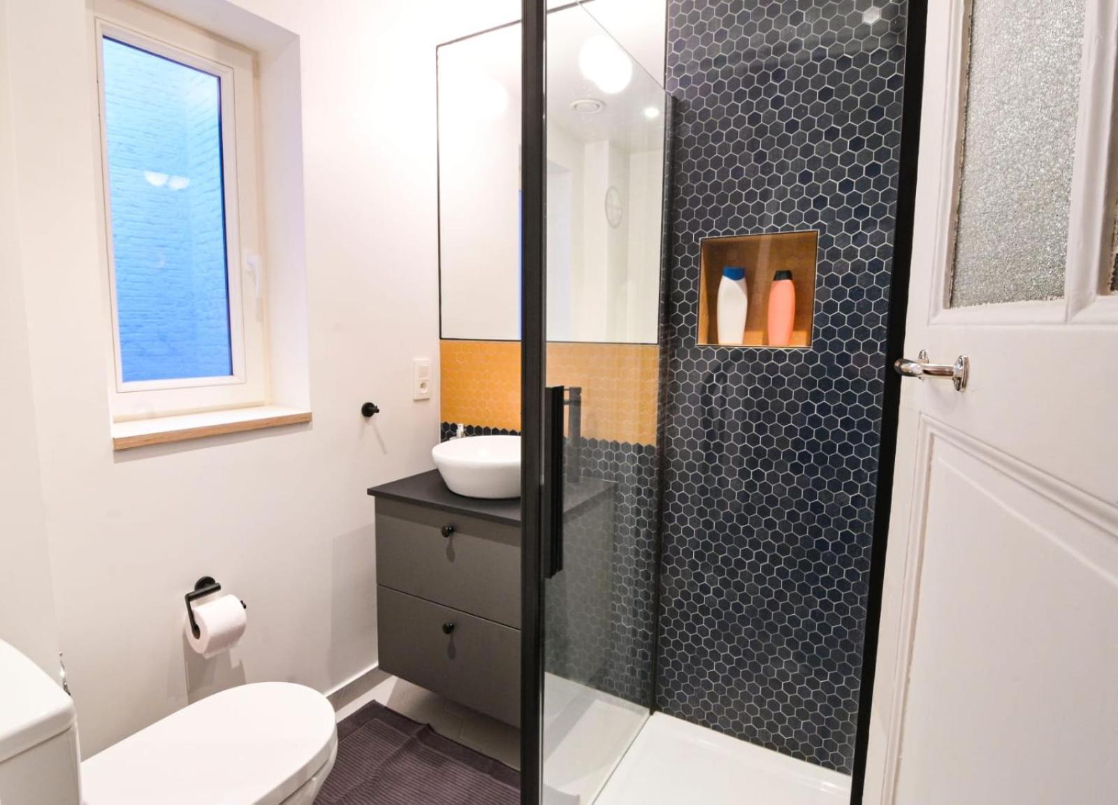 Cozy And Confortable Room Near Brussels Central Station ภายนอก รูปภาพ